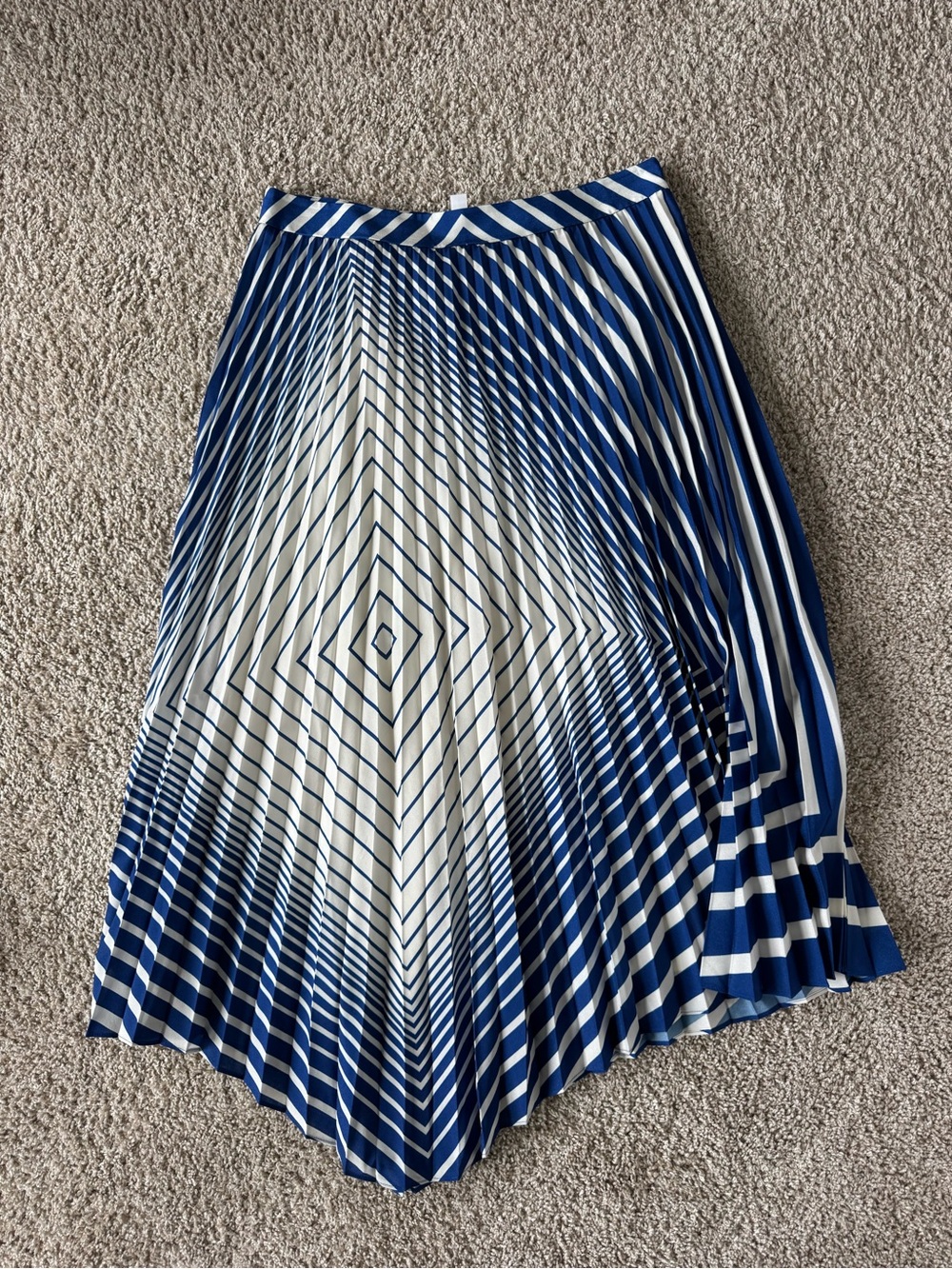Boss Blue & White Geometric Pleated Midi Skirt